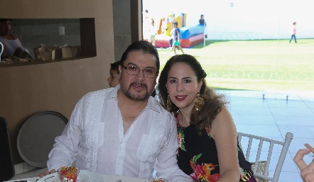  Antonio Rivera y Gabriela Salazar.
