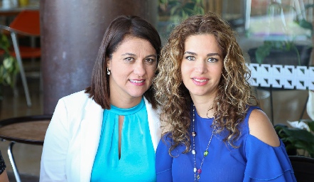  Martha Álvarez y Karen Pérez .