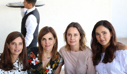  Liliana Muria, Elvira Martínez, Gabriela Artolózaga y Ana Paula Valdés .