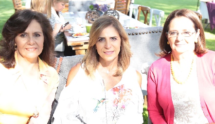  Paty González, Gaby Godínez y Patricia Sanders.