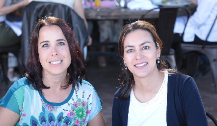  Alejandra Gómez y Dalia Álvarez.