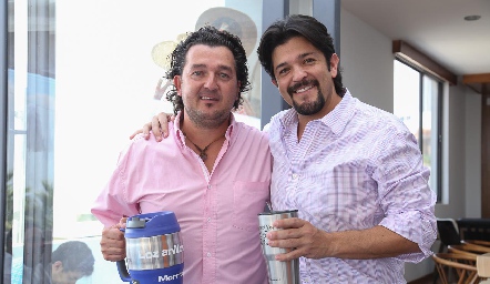  Mauricio y Marcelo Lozano.