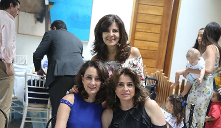  Gloria Martínez, Patricia Silos y Maru Martínez.