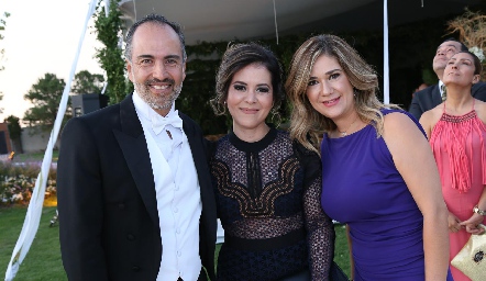  Marcelo de los Santos, Mitzi Mier y Lilian Dorador.