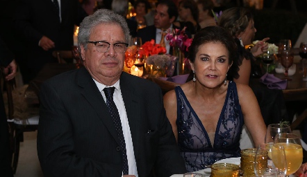  Miguel Mendoza y Carmen Bustos.