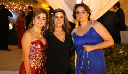  Adriana Carrera, Martha Elena Muñiz y Maru Martínez.