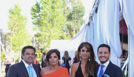  Fernando, Alejandra, Cecilia y Alberto de los Santos.
