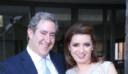  Brandon Engel e Hilda Rodríguez.