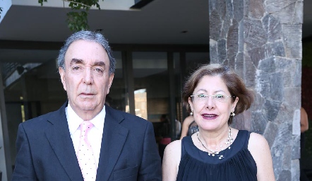  Gustavo y Nancy Puente.