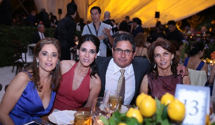  Mónica Gaviño, Maribel Lozano, Gerardo Rodríguez y Claudia Canales.
