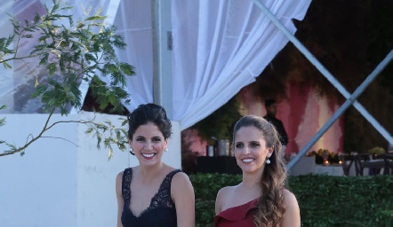  Maribel Rodríguez y Macarena Gómez.