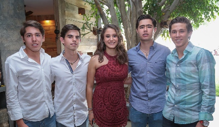  Raúl Suárez, Gustavo Medina, Alexia Revuelta, Diego de la Vega y Andrés González.