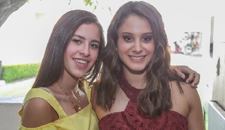  Vane Correa y Alexia Revuelta.
