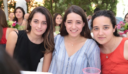  Huguette Torres, María Ruan y Nuria Flores.