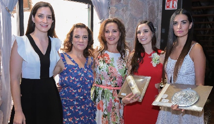  Mariana Lamas, Ana Luisa Torres, Graciela Valdez, Luli Lamas y Andrea Campos.