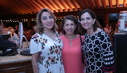  Norma Revuelta, Marilú Adrián y Mónica Alcalde.