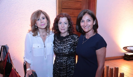  Queta Barberena, María del Carmen de Puga y Laura Acevedo.