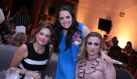  Sofía Bárcena, Cristina Andere y Cristina Ocejo.