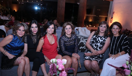  Sofía Romero, Maribel Lozano, Elsa Tamez, Adriana Carrera, Caty Barret y Claudia Canales.