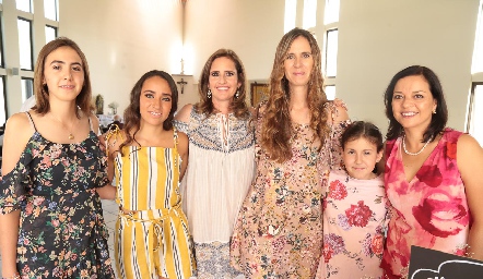 Marijó Flores, Ana Paula Méndez, Marcela Payán, Licha Julián, Sofía Flores y Lucía Luna.