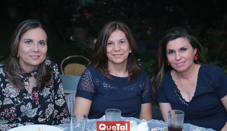  Norma Sánchez, Silvia Sánchez y Gaby Goldaracena.