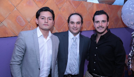 Jeshua Escobar, Mauricio Suárez y Sebastián Safont.