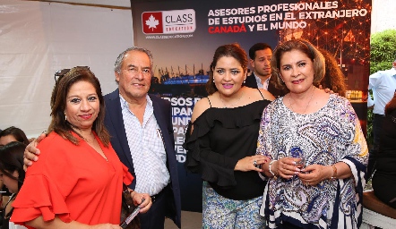 Silvia Yáñez, Jesús Espinoza, Georgina y Neri Alderete.
