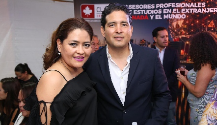  Georgina Alderete y Juan Carlos Alderete.