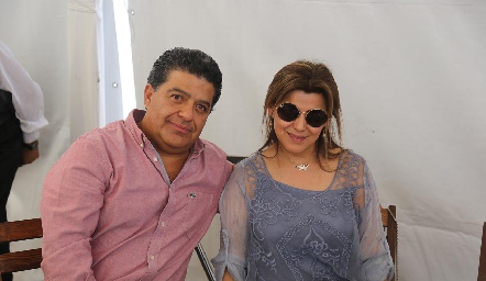  Luis Fonseca y Gaby Flores.