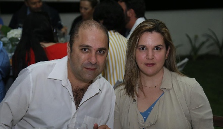  Eduardo Nieto y Mariana Martínez.