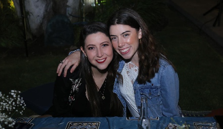  Gina Meade y Andrea Vilet.