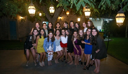  Buenas amigas.