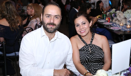  Felipe Hernández y Lourdes Gómez.