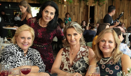 Lucy Lastras, Ana María Musa, Blanca Martell y Laura Medina.