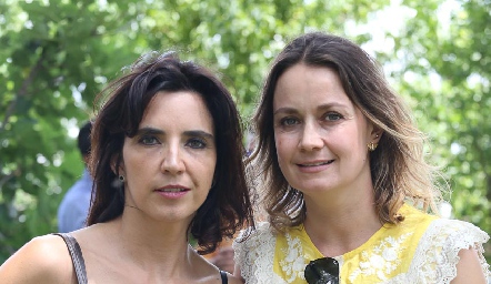  Marisol de la Maza y Gabriela Artolózaga.