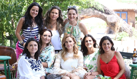  Sindhy Gutiérrez, Daniela Benavente, Sofía Bárcena, Paola Félix, María José Abaroa, Marisol Valladares, Daniela Rivero y Rocío Ortuño.