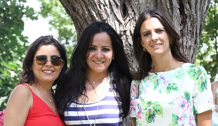  Rocío Ortuño, Sindhy Gutiérrez y Daniela Rivero.