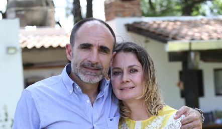  Carlos Abaroa y Gabriela Artolózaga.