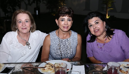  Luz María Rubín de Celis, Samira Mustre y Diana Reyes.