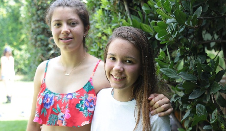  Lorena y Alejandra.