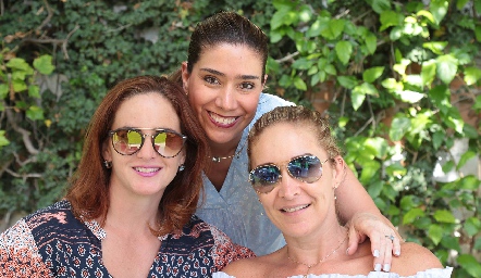  Irene Loyo, Silvy de la Vega y Rocío Moctezuma.