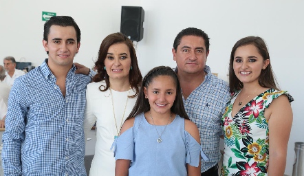  Familia del Valle Pérez.