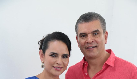 Marily y Javier Tobías.