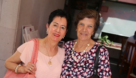  María Guadalupe López y Martha Pons Rivero.