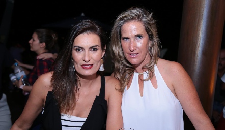  Lorena Hernández y Claudia Quiroz.