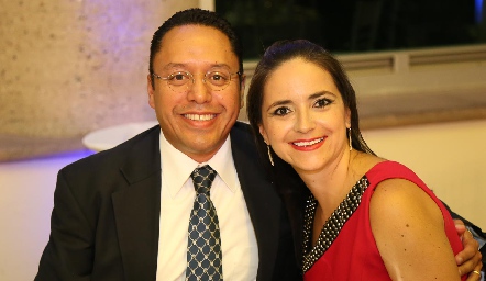  Alberto Espinoza y Luz Elena Villalobos.