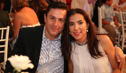  Marco Antonio Camarena y Alicia Dávila.