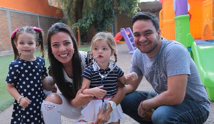  Familia Echenique.