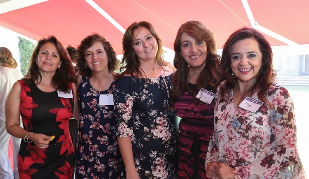  Beatriz Carrillo, Vicky, Chela Delgado, Laura Almazán y Mago Aguillón.