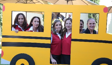  Marisa Meade, Ceci Muñoz, Charo Valladares, Lourdes Gutiérrez, Claudia Silos y Maribel Rico.